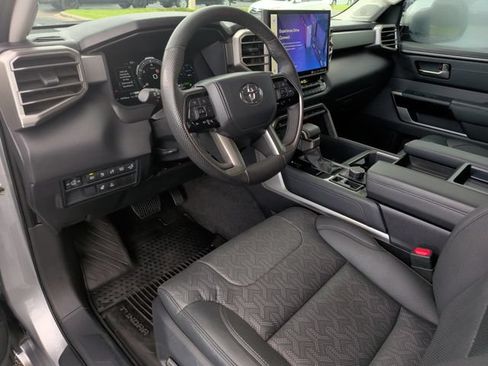 Used 2024 Toyota Tundra Limited AWD/4WD image 17
