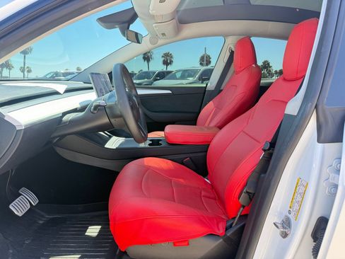 Used 2025 Tesla Model Y Performance AWD/4WD image 5
