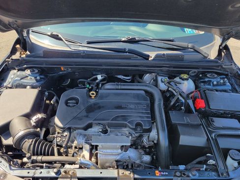Used 2020 Chevrolet Malibu LS FWD image 35