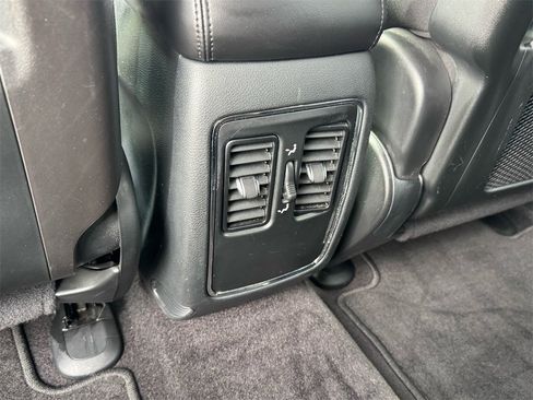 Used 2018 Dodge Durango SXT w/ Quick Order Package 2BB image 16