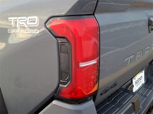 Certified 2025 Toyota Tacoma TRD Off-Road image 15