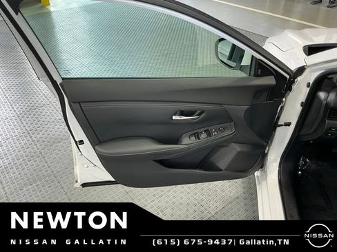 Used 2021 Nissan Sentra S FWD image 32