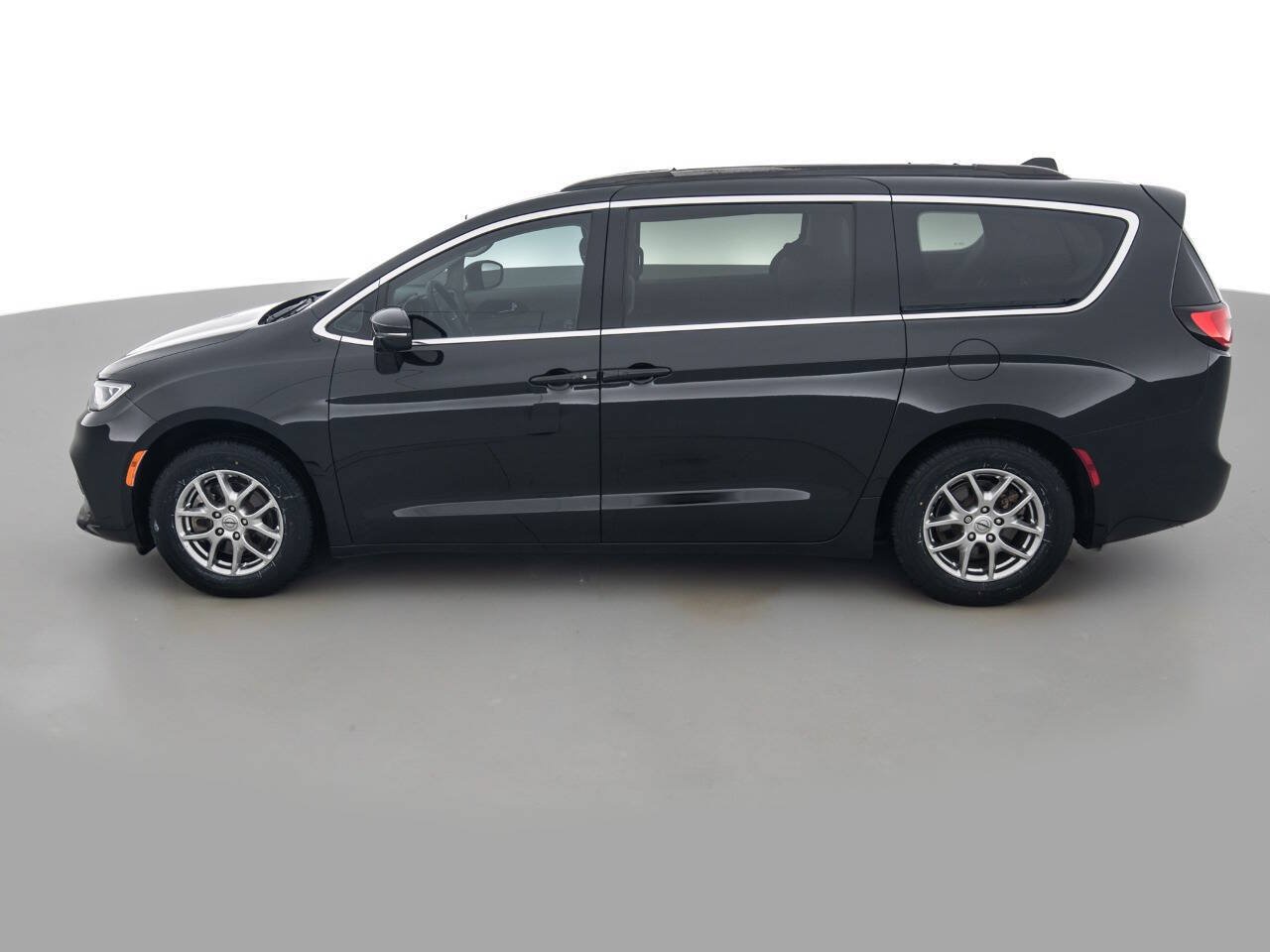 Used 2021 Chrysler Pacifica Touring FWD image 8