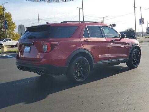 Used 2024 Ford Explorer ST w/ Equipment Group 401A image 3