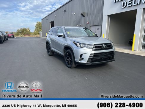 Used 2019 Toyota Highlander AWD V6 image 1