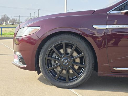 Used 2018 Lincoln Continental Reserve w/ Rear-seat Package image 29