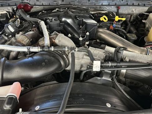 Used 2017 Ford F350 Lariat w/ Lariat Ultimate Package AWD/4WD image 26