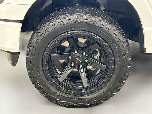 Used 2024 Ford F150 STX image 28