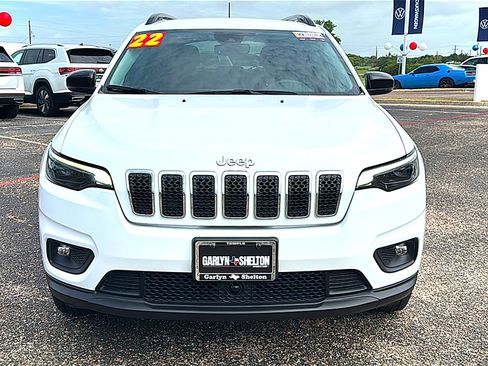 Used 2022 Jeep Cherokee Latitude Lux AWD/4WD image 11