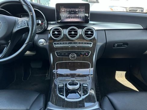 Used 2018 Mercedes-Benz C 300 4MATIC Sedan image 14