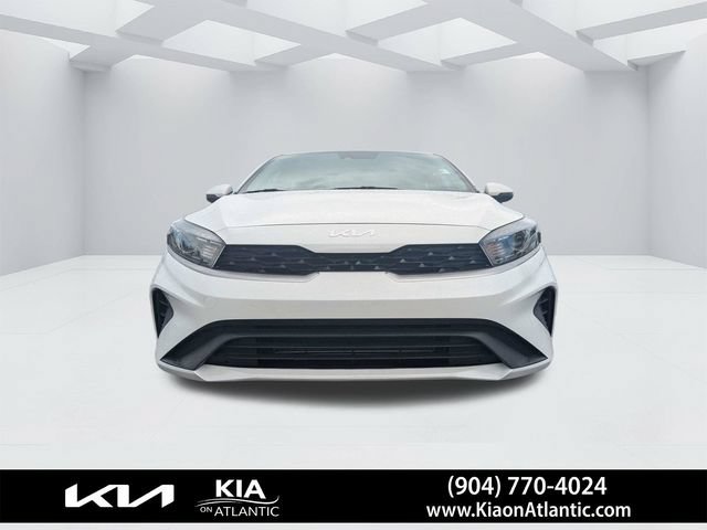 Used 2024 Kia Forte LXS w/ LXS Technology Package FWD image 8