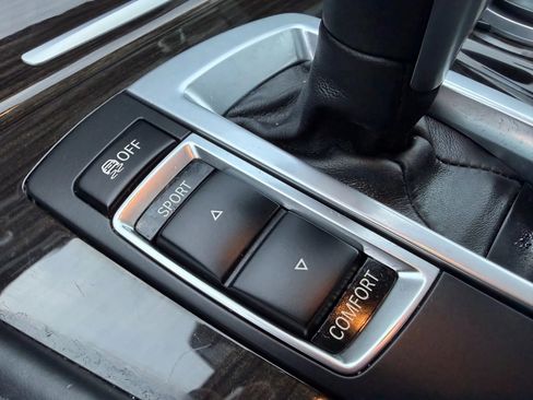 Used 2016 BMW 528i xDrive 528i xDrive Sedan 4D image 23