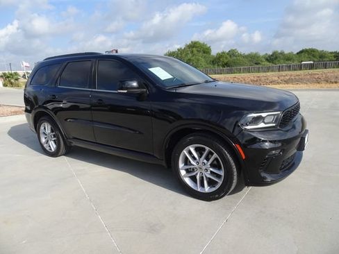 Used 2023 Dodge Durango GT RWD image 3