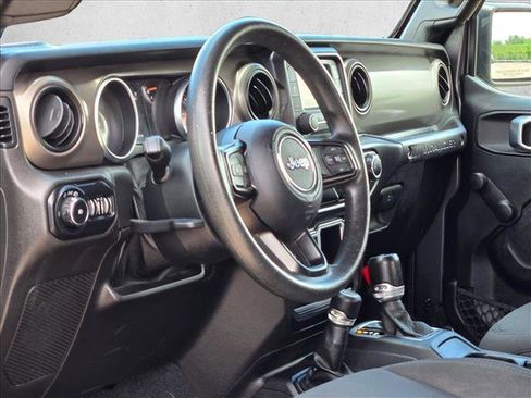 Used 2018 Jeep Wrangler Sport AWD/4WD image 9
