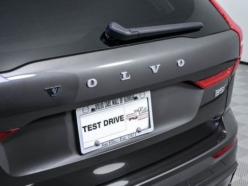 Used 2024 Volvo XC60 B5 Ultimate AWD/4WD image 39