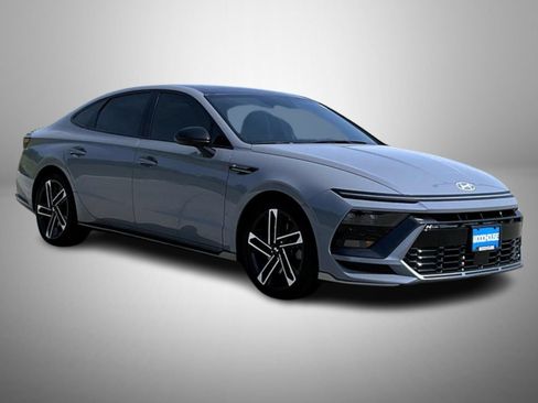 Certified 2025 Hyundai Sonata N Line FWD image 3