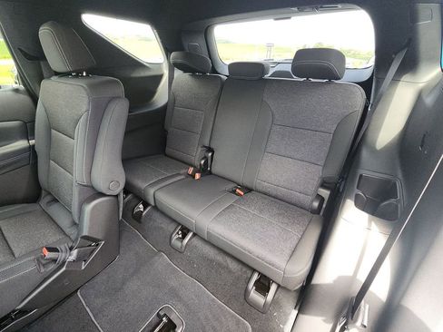 New 2026 Chevrolet Traverse LT w/ Enhanced Driving Package image 24