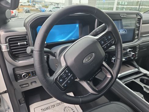 New 2026 Ford F250 Platinum w/ FX4 Off-Road Package image 16