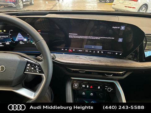 New 2025 Audi Q5 Premium Plus image 12