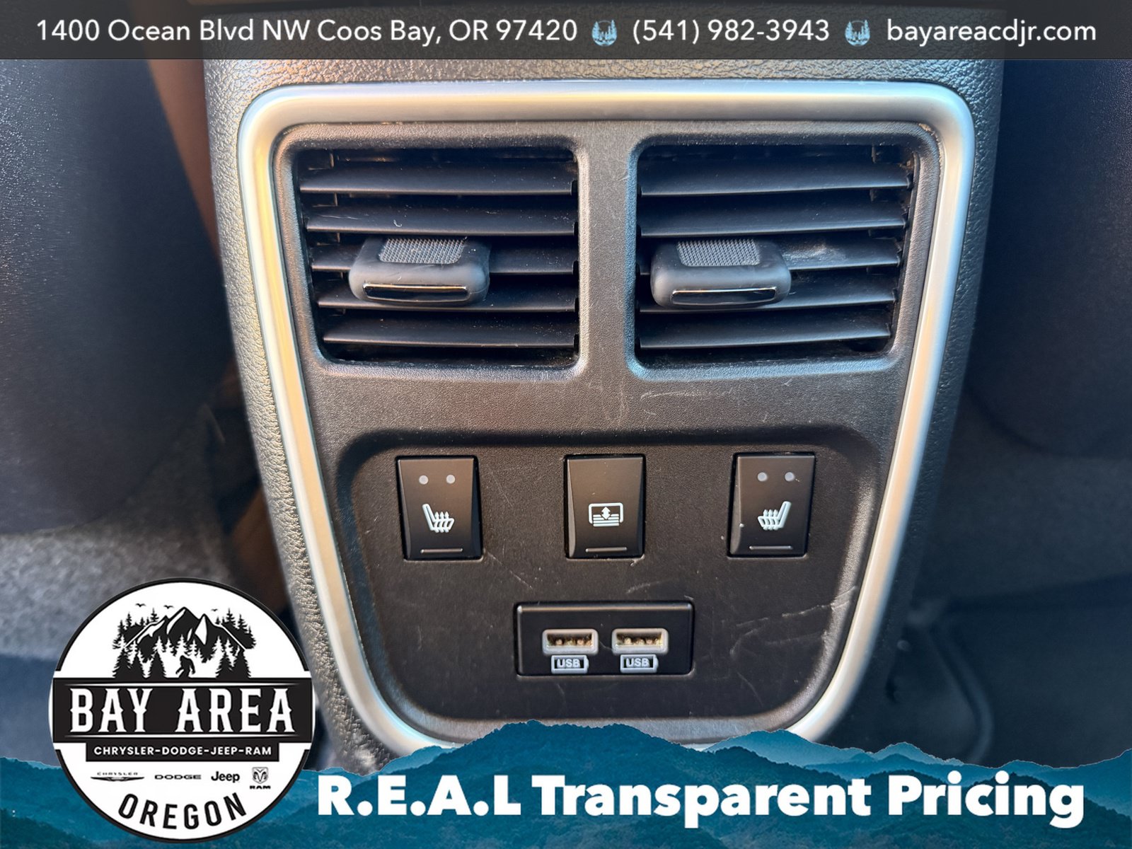 Used 2019 Chrysler 300 Limited w/ Light Group RWD image 24