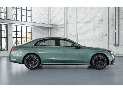 New 2026 Mercedes-Benz E 350 4MATIC Sedan image 16