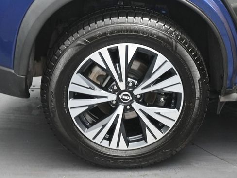 Used 2022 Nissan Rogue SV FWD image 29