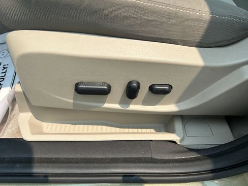 Used 2014 Ford Escape SE FWD image 17