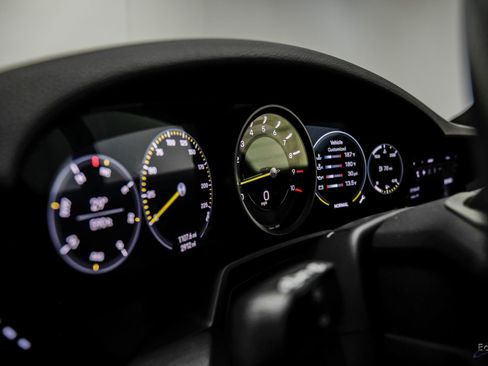 Used 2022 Porsche 911 GT3 image 40