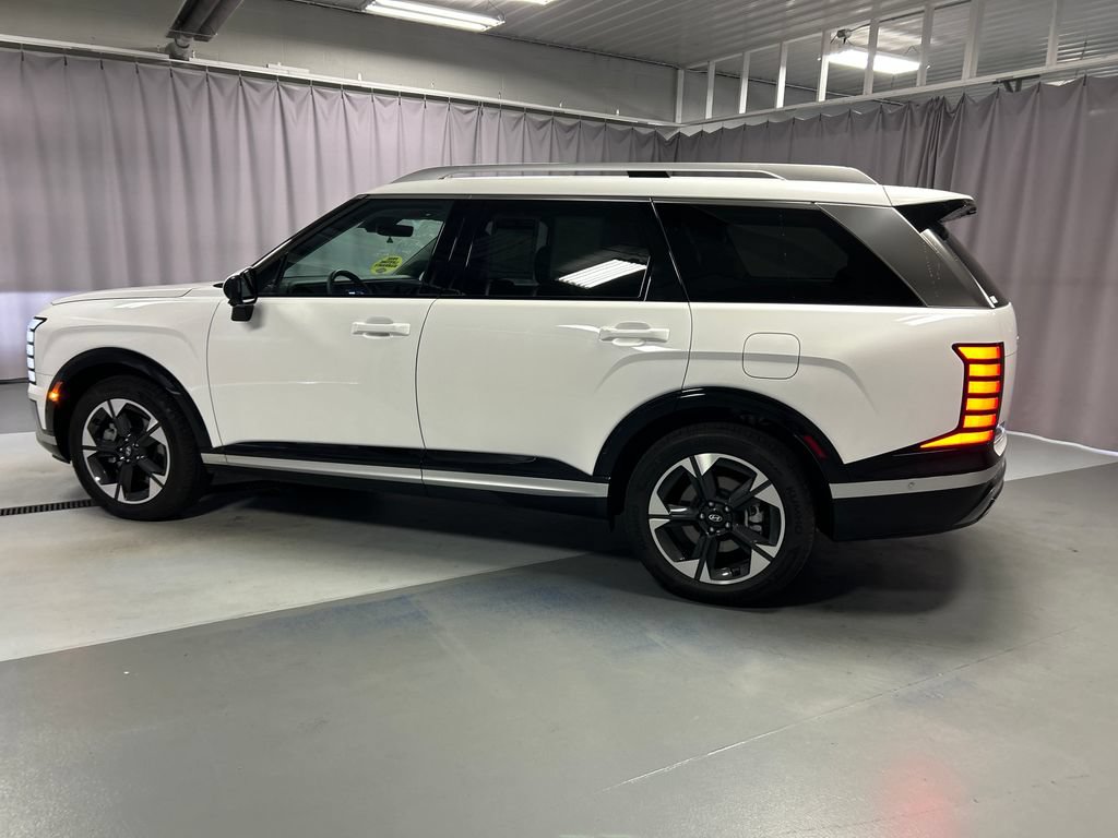 Used 2026 Hyundai Palisade Limited AWD/4WD image 4