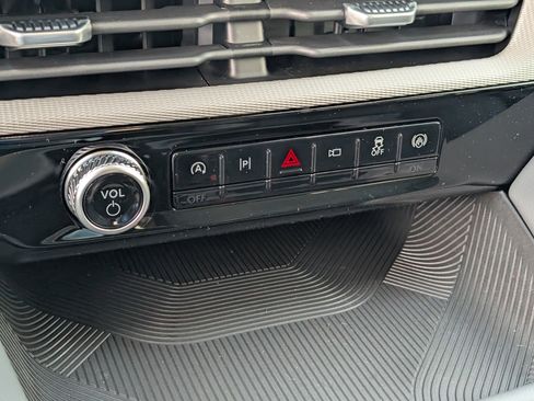 New 2026 Ford Explorer Active image 30