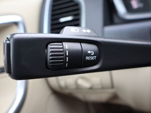 Used 2014 Volvo XC60 3.2 AWD/4WD image 32