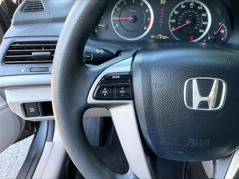 Used 2010 Honda Accord LX image 22