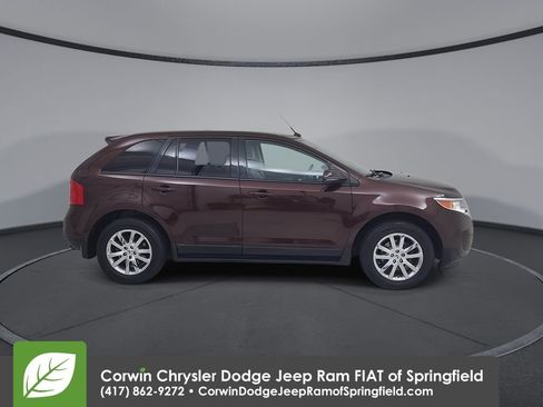 Used 2012 Ford Edge SEL FWD image 17