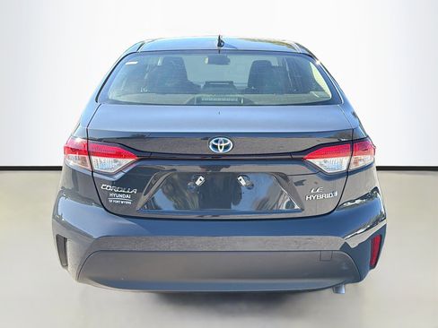 Used 2024 Toyota Corolla LE image 4