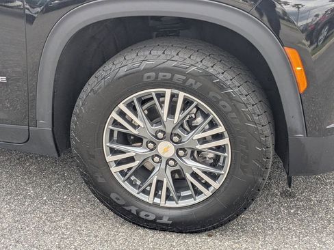Certified 2024 Chevrolet Traverse LT FWD image 10