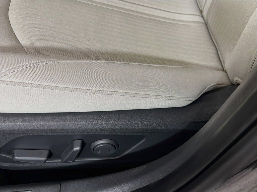 Used 2025 Hyundai Sonata SEL FWD image 22