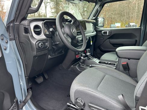 New 2026 Jeep Wrangler Sport AWD/4WD image 23
