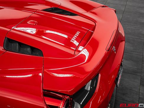 Used 2017 Ferrari 488 Spider RWD image 21