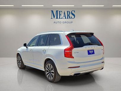 Used 2021 Volvo XC90 T6 Momentum