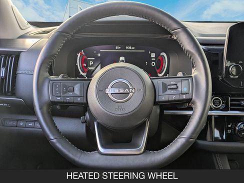 Used 2024 Nissan Pathfinder Platinum w/ Cargo Package image 12