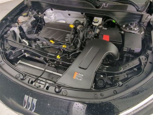 Used 2025 Buick Envista Preferred w/ Advanced Safety Package image 13