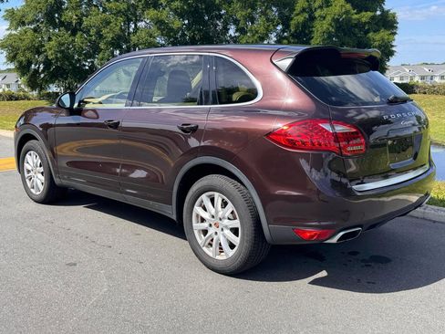 Used 2014 Porsche Cayenne AWD/4WD image 10