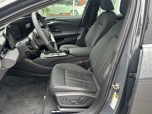 Used 2025 Audi A6 e-tron Premium Plus w/ Premium Plus image 12