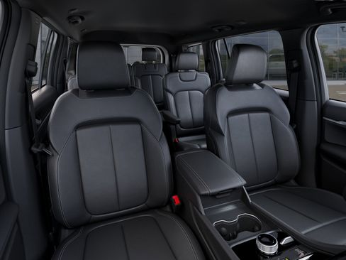 New 2025 Jeep Grand Cherokee L Limited AWD/4WD image 30