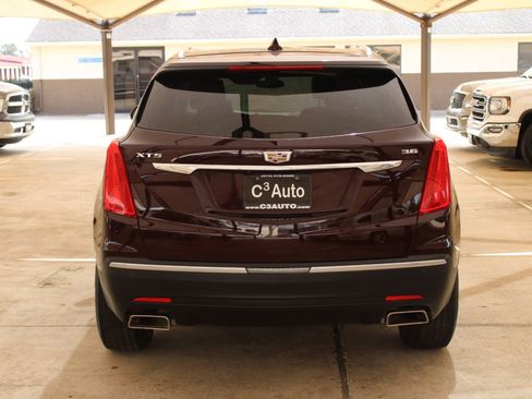 Used 2018 Cadillac XT5 Luxury w/ Driver Awareness Package image 10