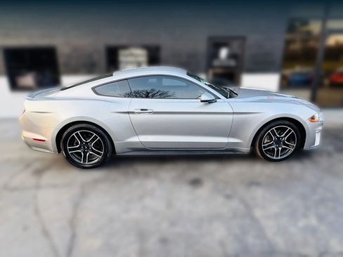 Used 2020 Ford Mustang Premium image 6