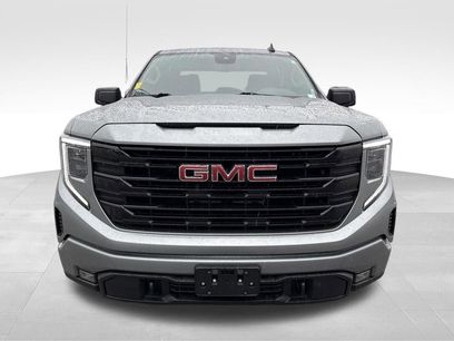 Used 2025 GMC Sierra 1500 Elevation