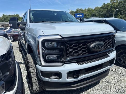 Used 2025 Ford F250 Lariat w/ Lariat Ultimate Package AWD/4WD image 2