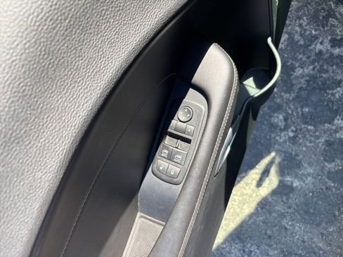 Used 2015 Dodge Challenger R/T Plus RWD image 16