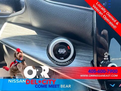 Used 2024 Jeep Wagoneer L Series II RWD image 27